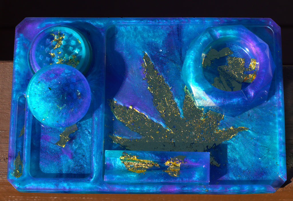 Rolling Tray Cosmic Haze