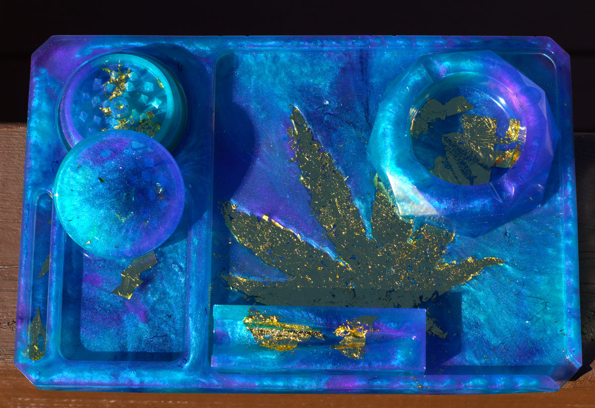 Rolling Tray Cosmic Haze