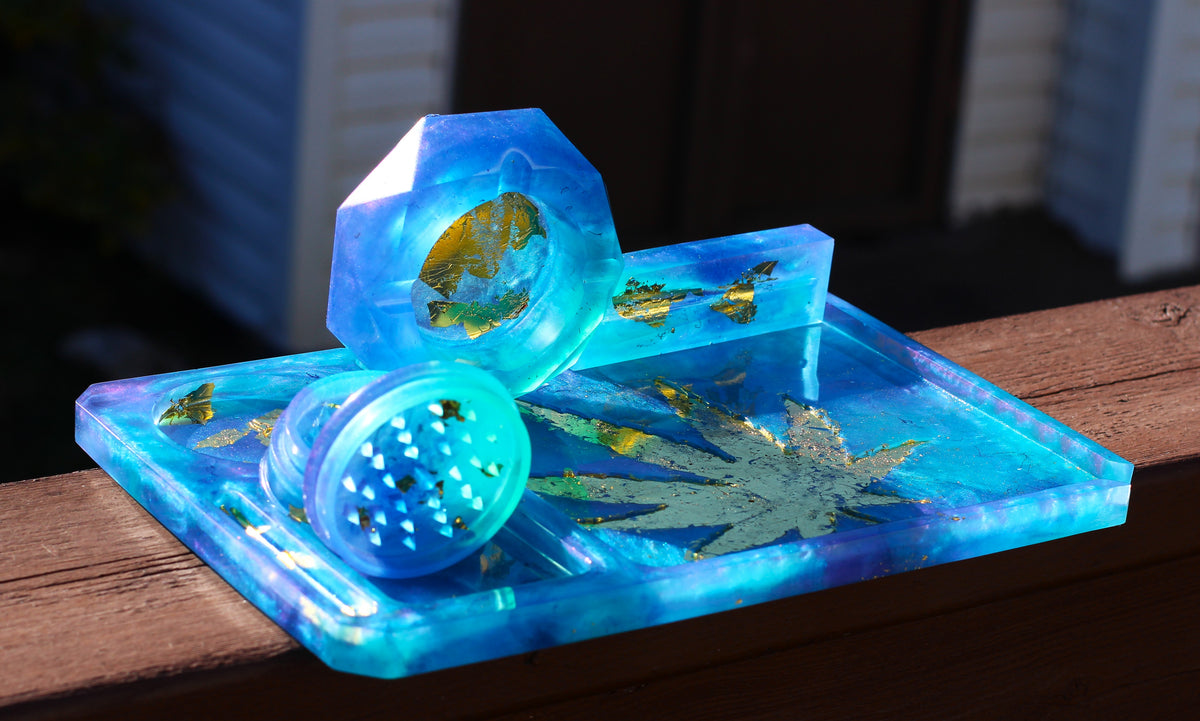 Rolling Tray Cosmic Haze